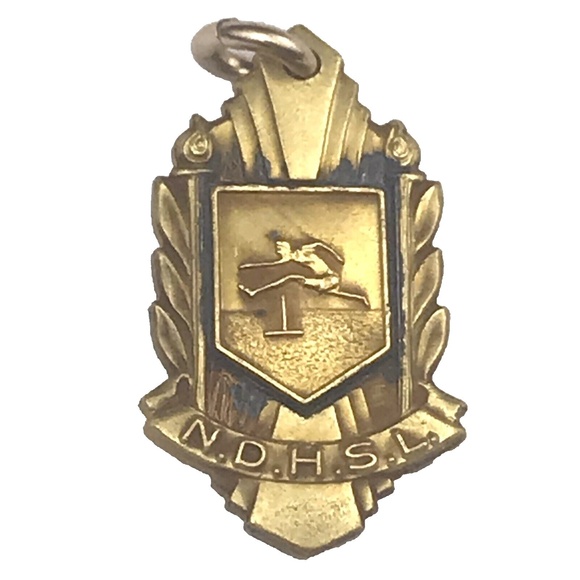 NDHSL High Hurdles Award Jostens School Sports Charm In Box 1939 Vintage 30s - Picture 1 of 12